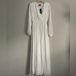 Lulu’s Wonderful Water Lilies White Maxi Dress